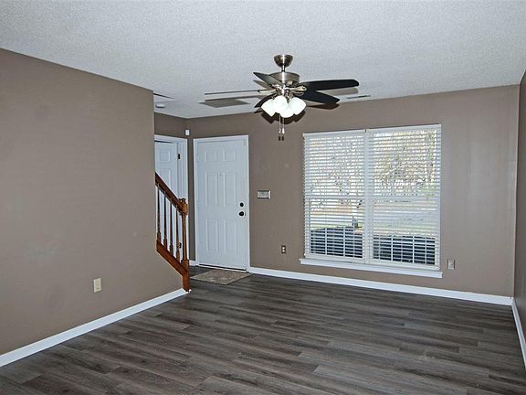 2nd image of 225 Twin Falls Dr
