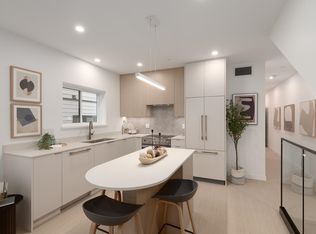 2329 E 34th Ave #203, Vancouver, BC