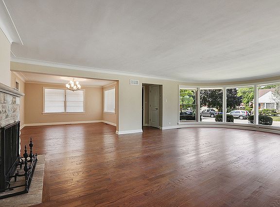 4th image of 9255 S Richmond Ave