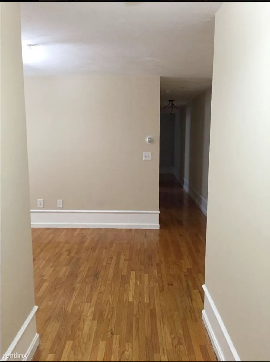 Building Photo - 712 Shawmut Ave #4