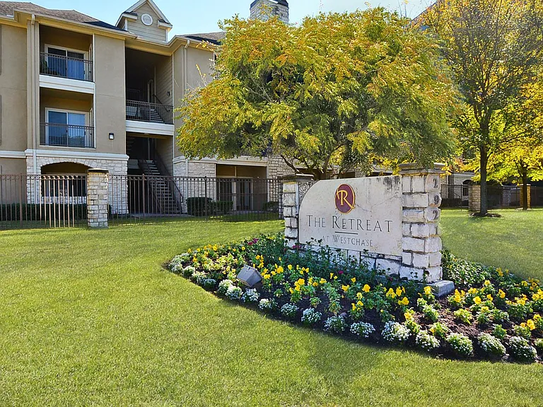 2921 Briarpark Dr — Photo 2