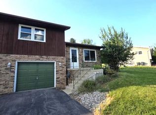 305 27th St, Monroe, WI 53566