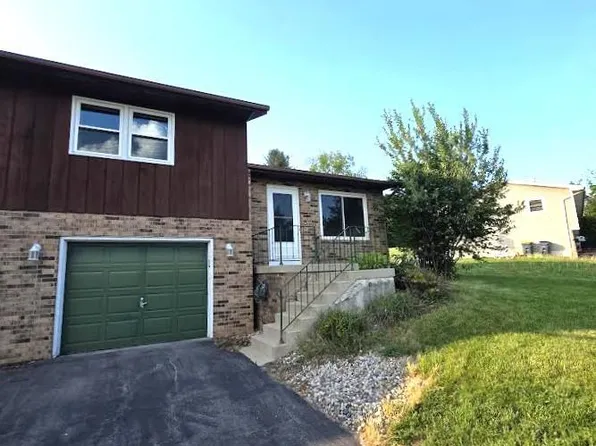 305 27th Street, Monroe, WI 53566