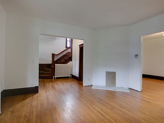 2nd image of 1208 Raymond Ave