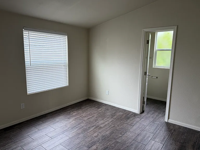 296 N Hope Ave #51 — Photo 9