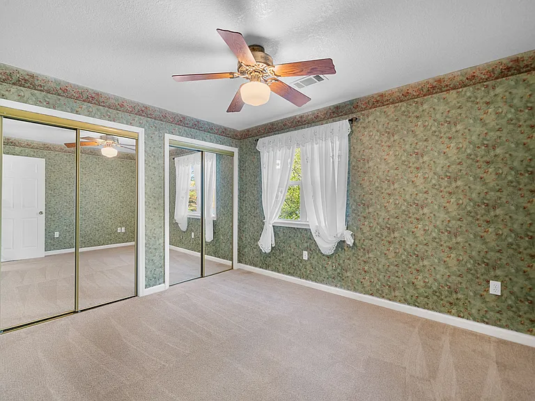 115 Springbrook Point — Photo 22