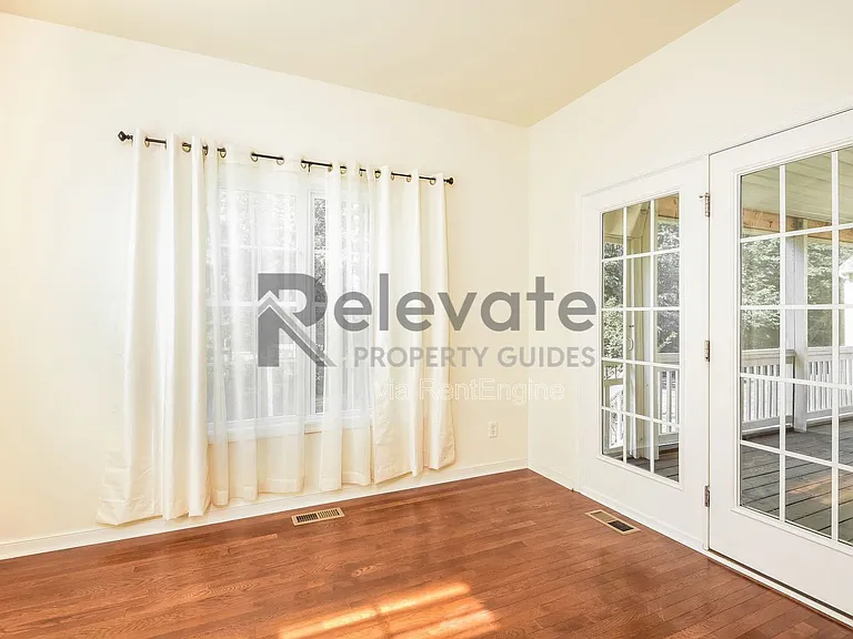 2913 Bayfront Way — Photo 5