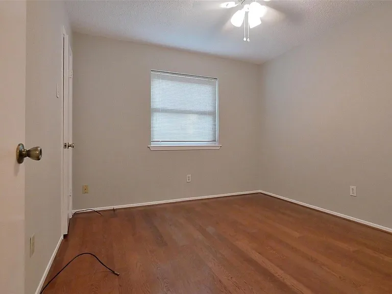 1018 Three Forks Dr — Photo 13