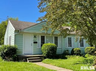 108 E 15th St, Metropolis, IL 62960