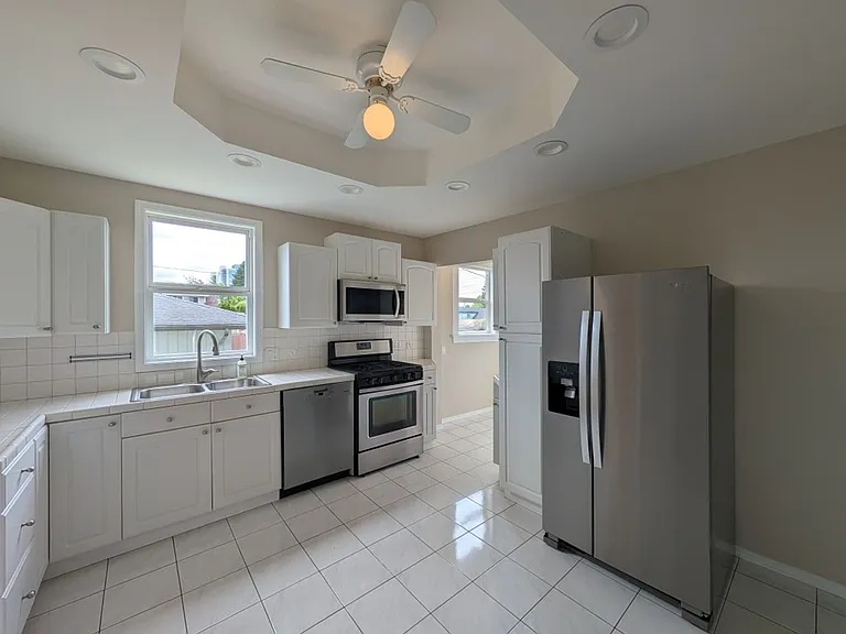 1022 Oakes Ave #A — Photo 16