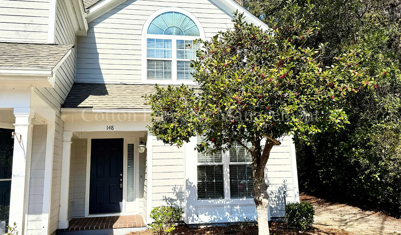 3 bed, 2.0 bath, 1397 sqft, $2,100 — Photo 1