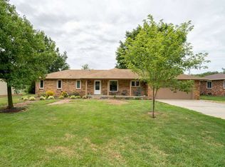 17 E Ranchwood Dr, Augusta, KS 67010
