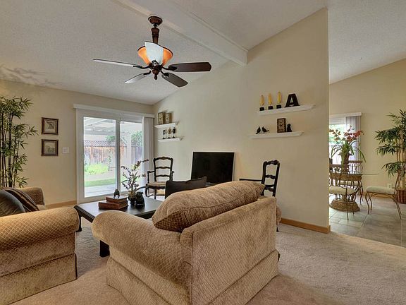 5th image of 269 Jaggers Dr
