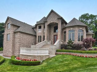 6532 Adams Dr, Washington, MI 48094