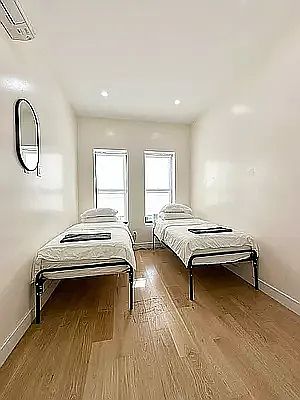 5th image of 539 Kingston Ave #2C