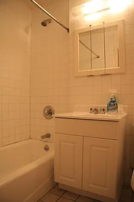 Rented by Lang Realty LLC | media 10