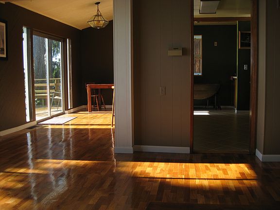 Oak Hardwood Floors, Dining Area