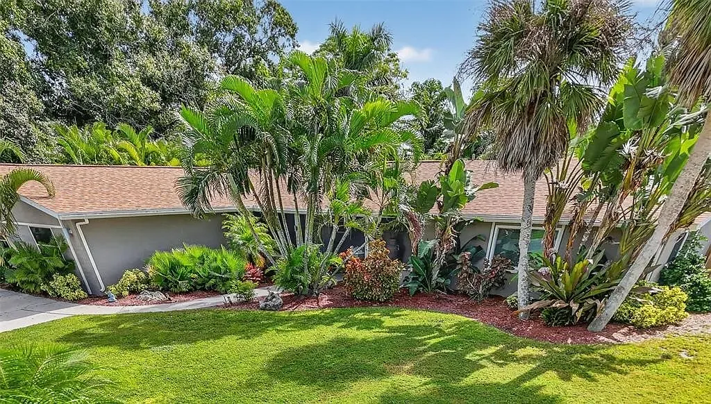 4 bed, 1700 sqft, $3,500 — Photo 1