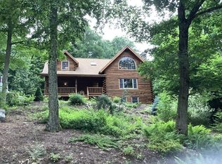 71 Streeter Rd, Sturbridge, MA 01566