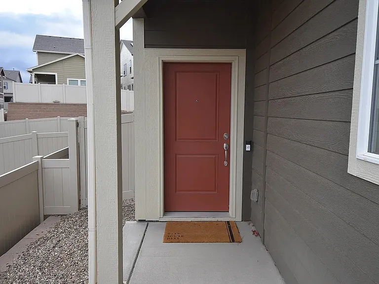 4431 Gneiss Loop — Photo 3