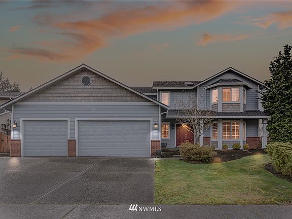 Well maintained one owner Gold Creek home. Brand new hard-plank siding, exterior paint, and 50 year presidential composite roof installed in 2017! This home is move-in ready with tons of updates!