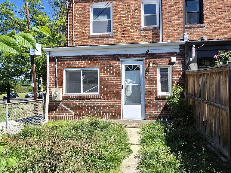 3311 Clay Pl NE — Photo 19
