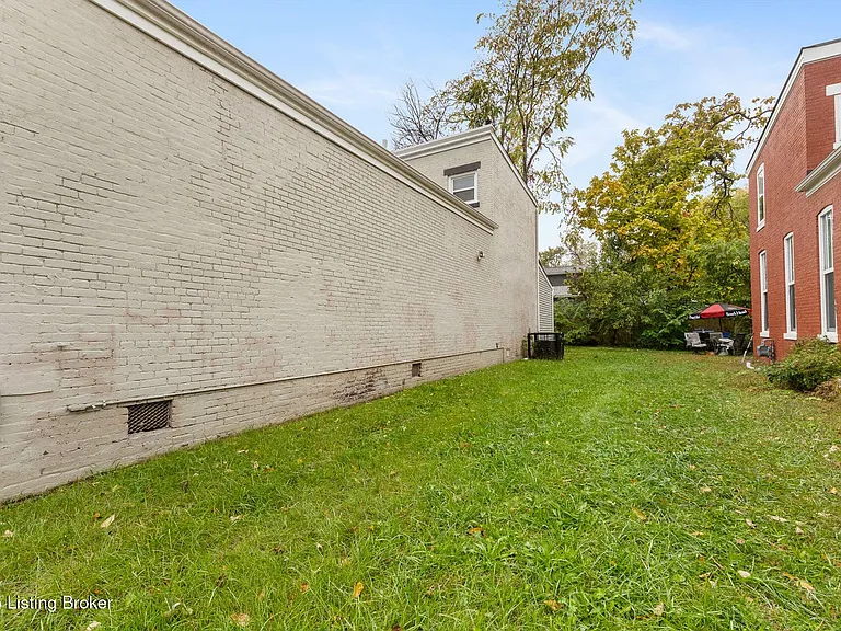 408 Doctor W #J — Photo 6