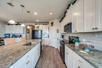 1390 Rios Bend Dr — Photo 5