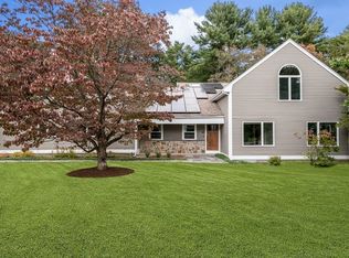 40 Red Barn Rd, Wayland, MA 01778