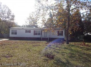 417 Dunrobin Dr, Raeford, NC 28376