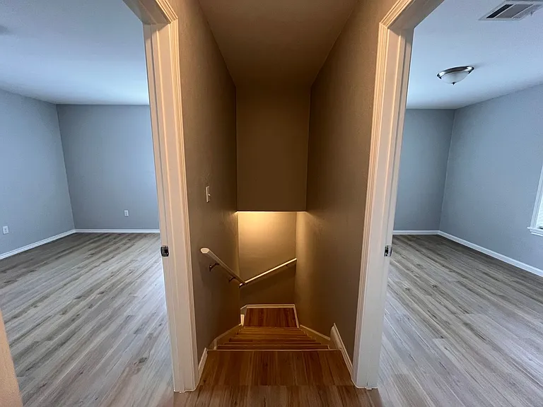 8802A Little Walnut Dr — Photo 9