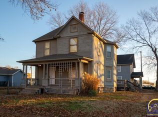 1334 SW Harrison St, Topeka, KS 66612