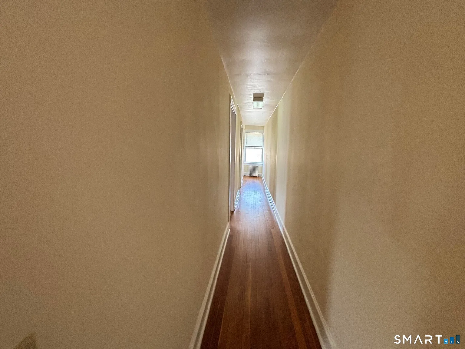 1 bed, 1.0 bath, 700 sqft, $2,200 — Photo 2
