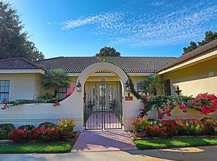 370 Golfview Dr, Miramar Beach, FL 32550