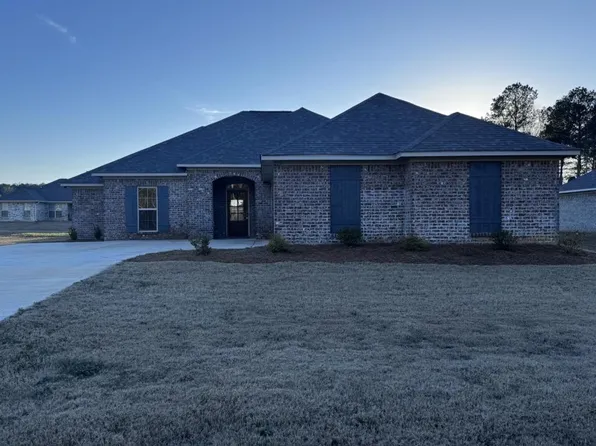 235 Chartleigh Cir, Canton, MS 39046