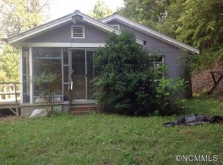 2194 Grapevine Rd, Marshall, NC 28753