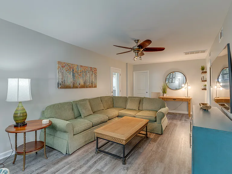 135 Hillsdale Dr — Photo 18