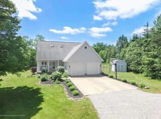 9088 Colby Lake Rd, Laingsburg, MI 48848