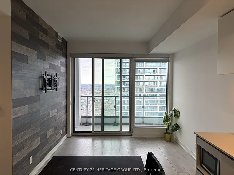 5 Buttermill Ave #6001 — Photo 17