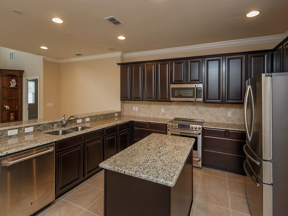1st image of 270 Terracina Dr