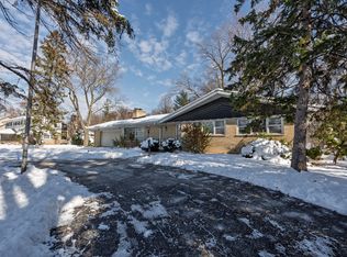 6325 Keokuk Rd, Indian Head Park, IL 60525