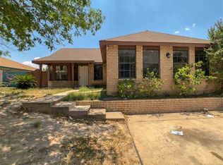 9716 Center Rd, Laredo, TX 78045