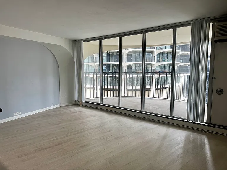 300 N State St #2125 — Photo 4