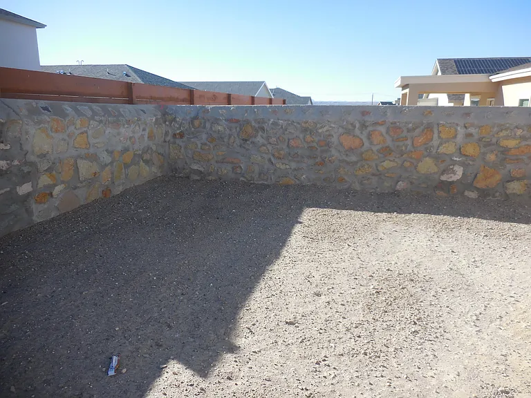 7312 Glacier Dr — Photo 28