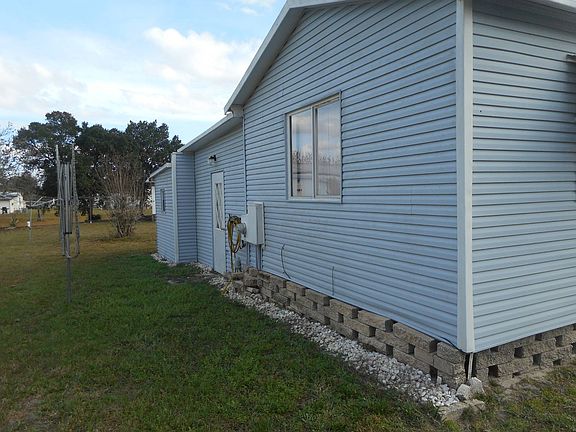 3rd image of 143 Jasmine Dr