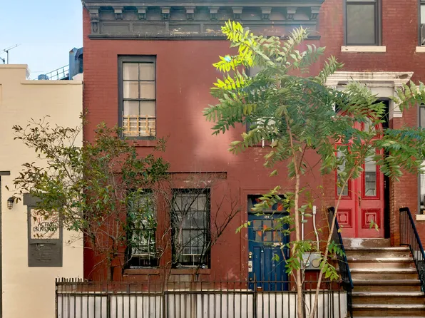 498 Bergen Street image 1 of 11