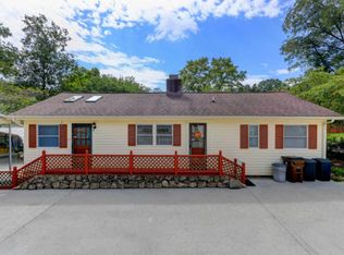 103 Tomlinson Rd, Oak Ridge, TN 37830