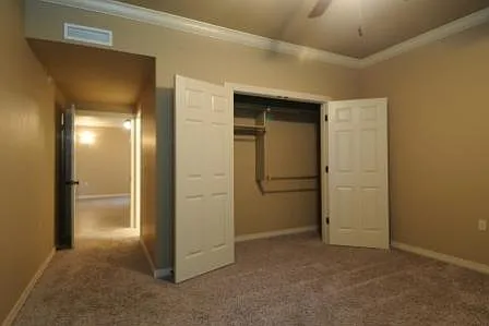 408 S Blakeley St — Photo 6