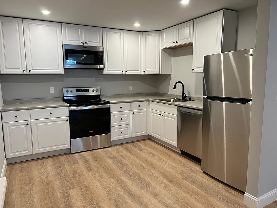 3 Pearson St #6