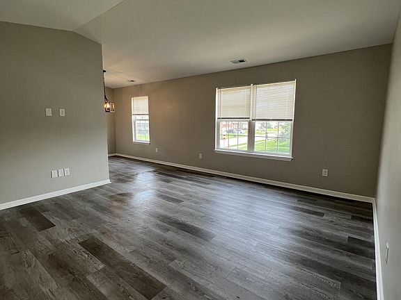 2nd image of 5946 Fiesta Ave #D
